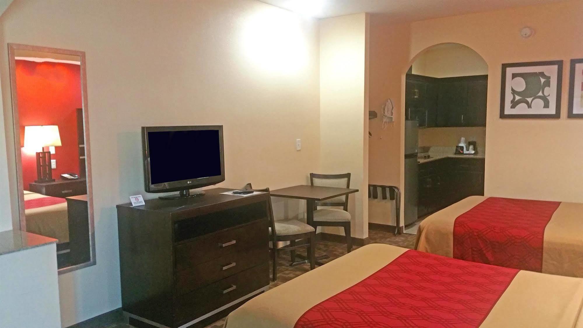 Regency Inn & Suites - Бейтаун Екстер'єр фото